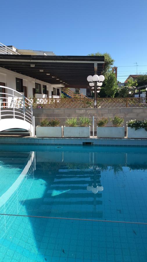 Residence Bano เซนีกัลเลีย ภายนอก รูปภาพ